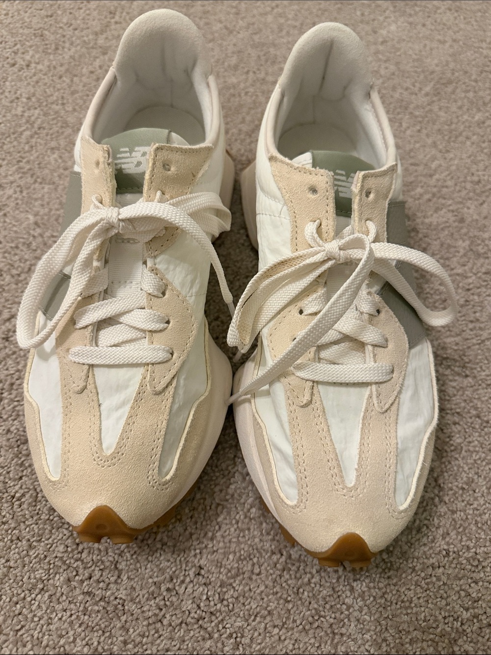 BRAND NEW New Balance 327 sneakers in a cream and beige colorway - Picture 5 of 5